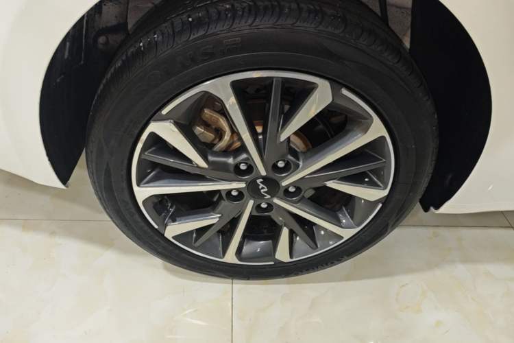 Used Kia K3 2021 Revised 1.5L CVT Fashion Edition Exterior 5