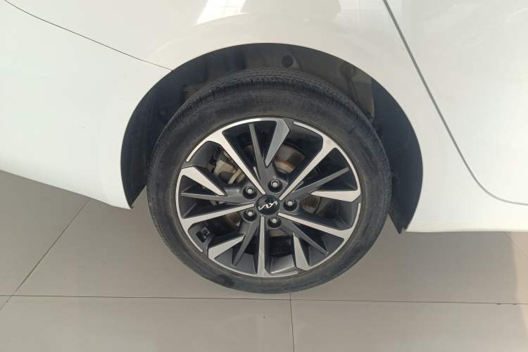 Used Kia K3 2021 Revised 1.5L CVT Fashion Edition Exterior 5