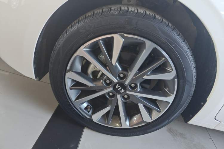 Used Kia K3 2021 1.5L CVT Fashion Edition Exterior 7