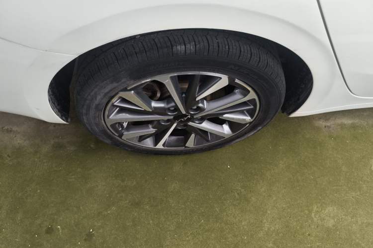 Used Kia K3 2021 1.5L CVT Fashion Edition Exterior 8