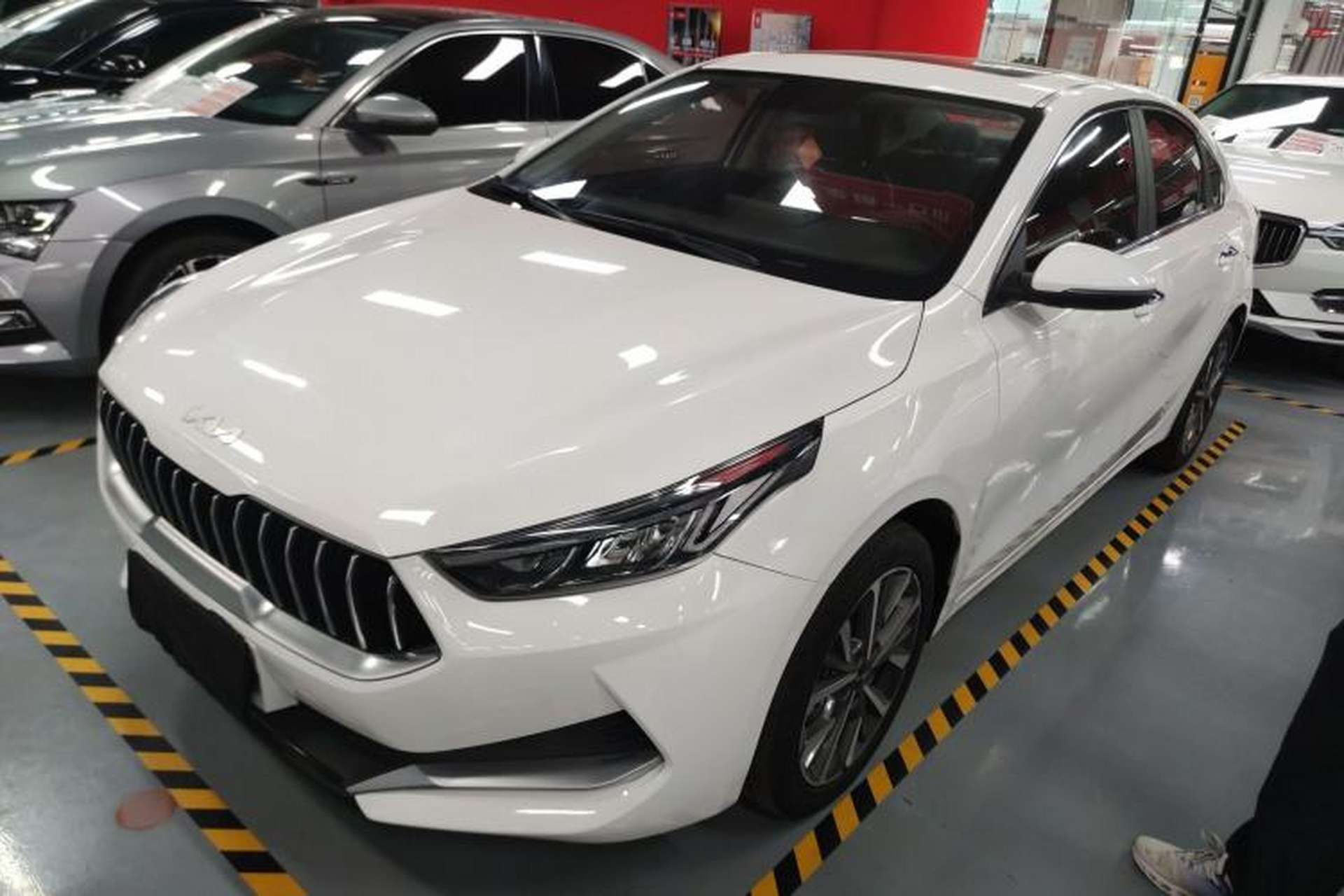 Used Kia K3 2021 Revised 1.5L CVT Fashion Edition Front Left 45 Deg