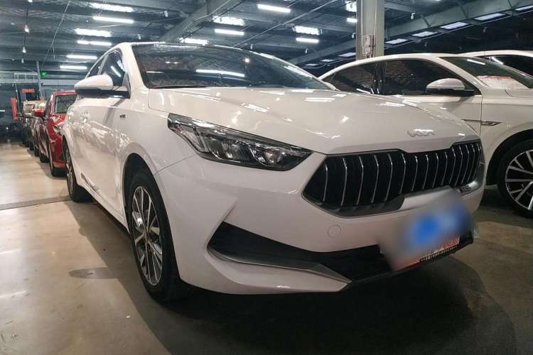 Used Kia K3 2021 Revised 1.5L CVT Fashion Edition Front Right 45 Deg