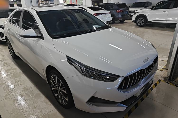 Used Kia K3 2021 Revised 1.5L CVT Fashion Edition Front Right 45 Deg