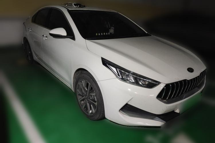 Used Kia K3 2021 1.5L CVT Fashion Edition Front Right 45 Deg