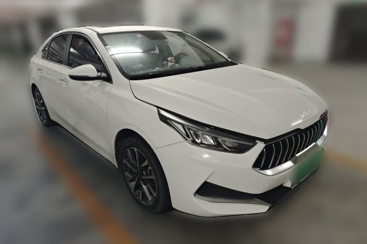 Used Kia K3 2021 1.5L CVT Fashion Edition Front Right 45 Deg