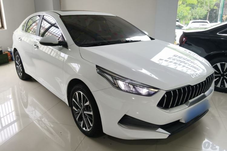Used Kia K3 2021 Revised 1.5L CVT Fashion Edition Front Right 45 Deg