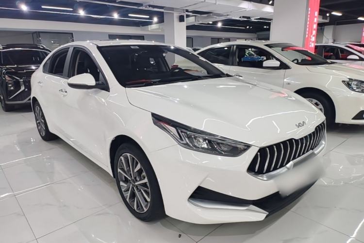 Used Kia K3 2021 1.5L CVT Youth Edition Front Right 45 Deg