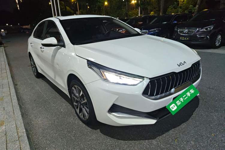 Used Kia K3 2021 Revised 1.5L CVT Fashion Edition Front Right 45 Deg