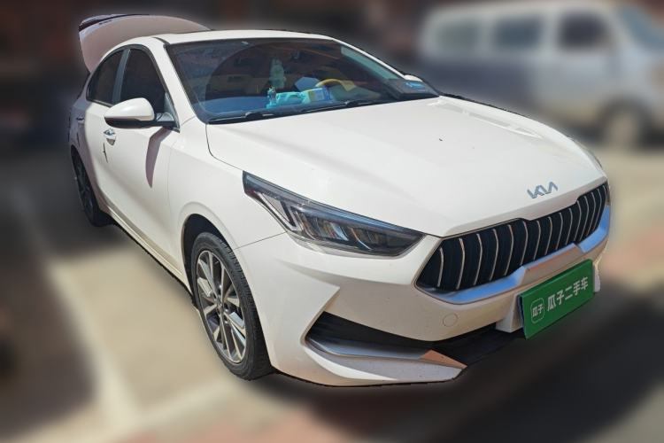 Used Kia K3 2021 1.5L CVT Fashion Edition Front Right 45 Deg
