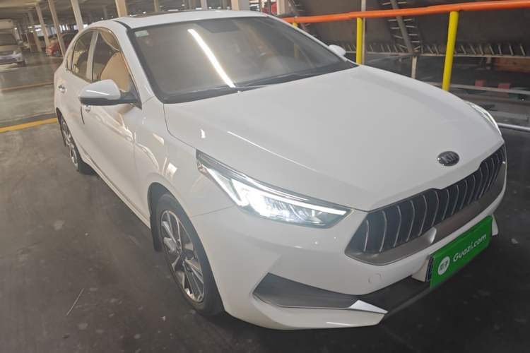 Used Kia K3 2021 1.5L CVT Fashion Edition Front Right 45 Deg