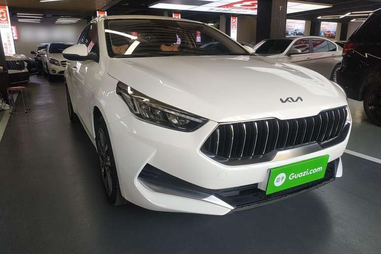 Used Kia K3 2021 Revised 1.5L CVT Fashion Edition Front Right 45 Deg