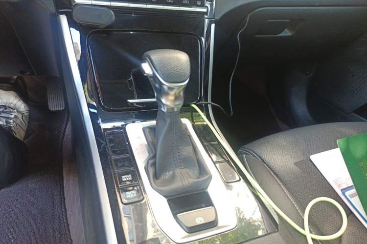 Used Kia K3 2021 Revised 1.5L CVT Fashion Edition Gear Lever