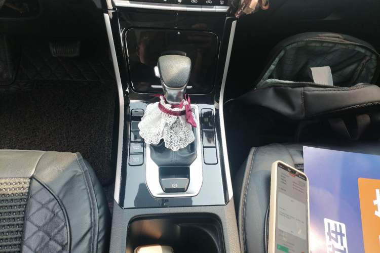 Used Kia K3 2021 Revised 1.5L CVT Fashion Edition Gear Lever
