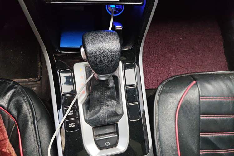 Used Kia K3 2021 Revised 1.5L CVT Youth Edition Gear Lever