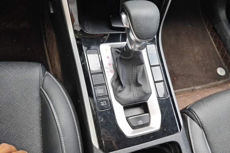 Used Kia K3 2021 1.5L CVT Fashion Edition Gear Lever