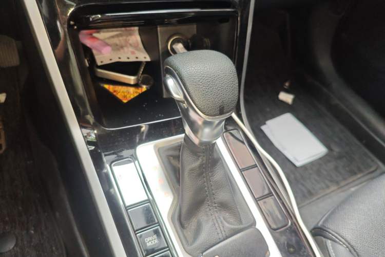 Used Kia K3 2021 Revised 1.5L CVT Fashion Edition Gear Lever