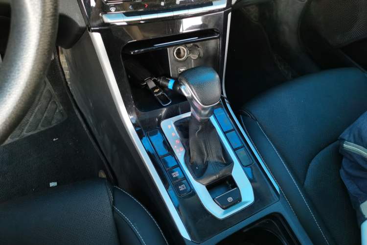 Used Kia K3 2021 1.5L CVT Youth Edition Gear Lever