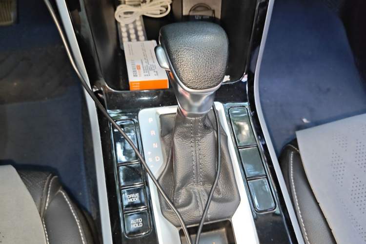 Used Kia K3 2021 Revised 1.5L CVT Fashion Edition Gear Lever