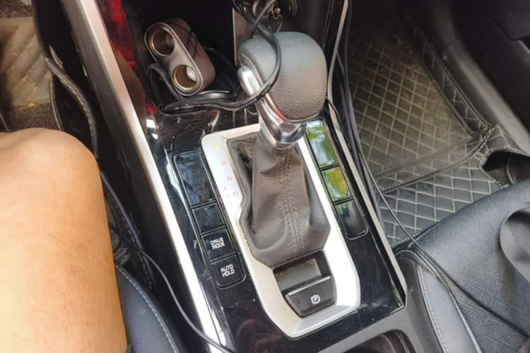 Used Kia K3 2021 Revised 1.5L CVT Fashion Edition Gear Lever