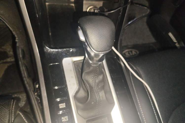 Used Kia K3 2021 1.5L CVT Fashion Edition Gear Lever