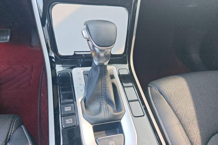 Used Kia K3 2021 Revised 1.5L CVT Fashion Edition Gear Lever