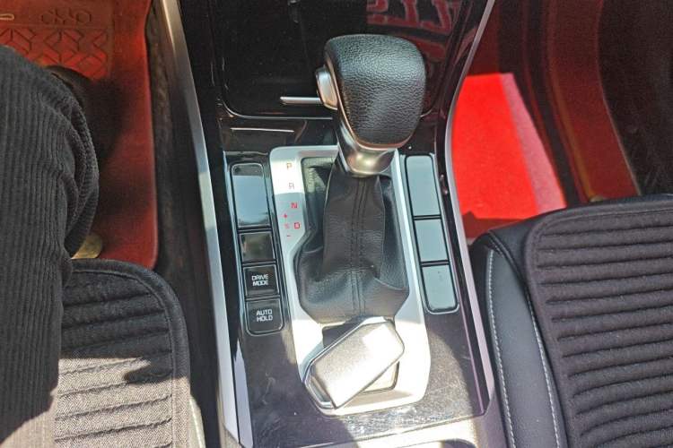Used Kia K3 2021 1.5L CVT Fashion Edition Gear Lever