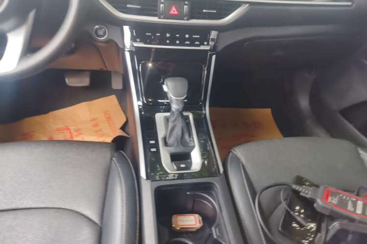 Used Kia K3 2021 Revised 1.5L CVT Fashion Edition Gear Lever