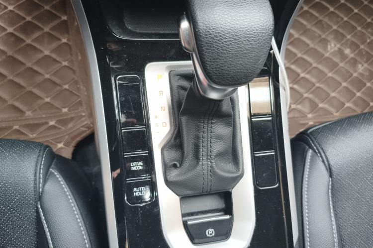 Used Kia K3 2021 Revised 1.5L CVT Fashion Edition Gear Lever