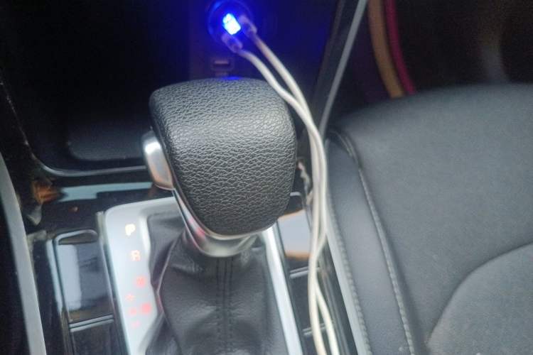 Used Kia K3 2021 Revised 1.5L CVT Youth Edition Gear Lever
