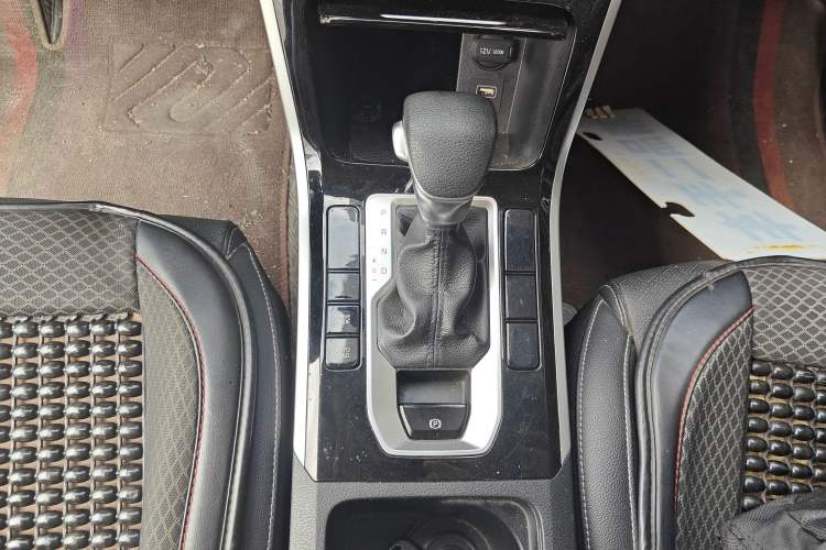 Used Kia K3 2021 1.5L CVT Fashion Edition Gear Lever