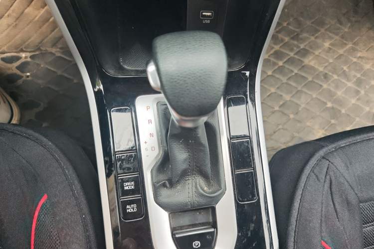 Used Kia K3 2021 1.5L CVT Fashion Edition Gear Lever