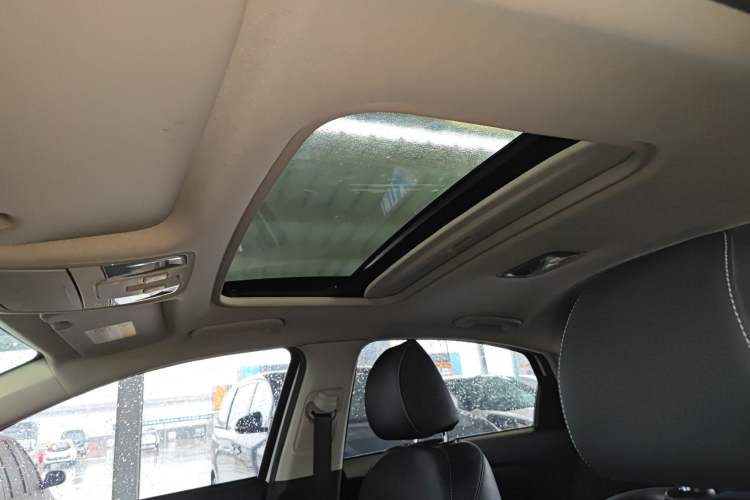 Used Kia K3 2021 Revised 1.5L CVT Fashion Edition Headliner