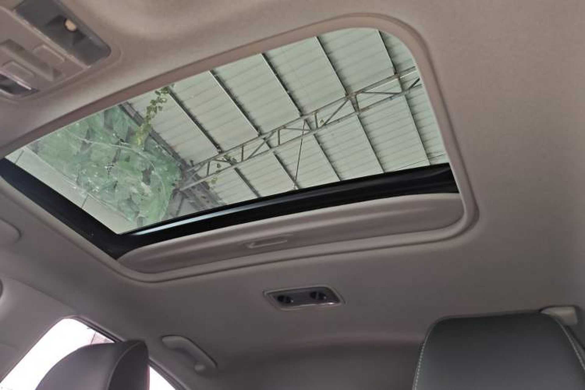 Used Kia K3 2021 Revised 1.5L CVT Fashion Edition Headliner