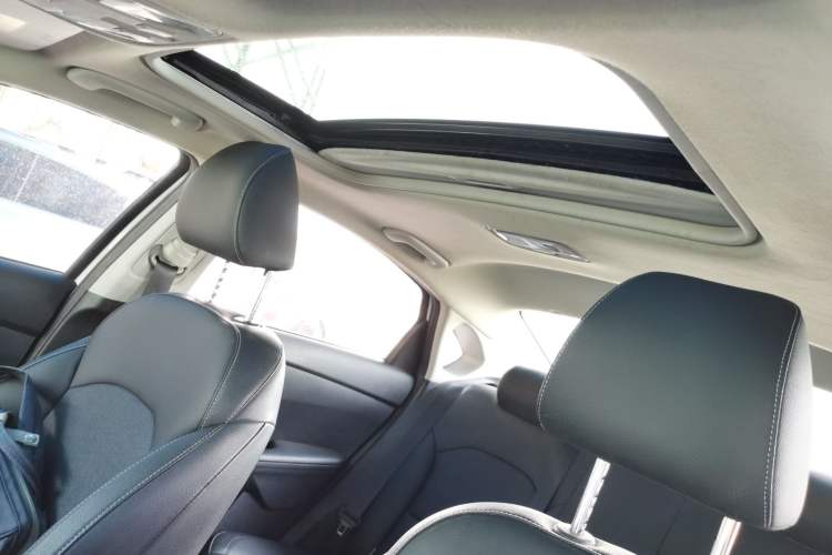 Used Kia K3 2021 1.5L CVT Youth Edition Headliner