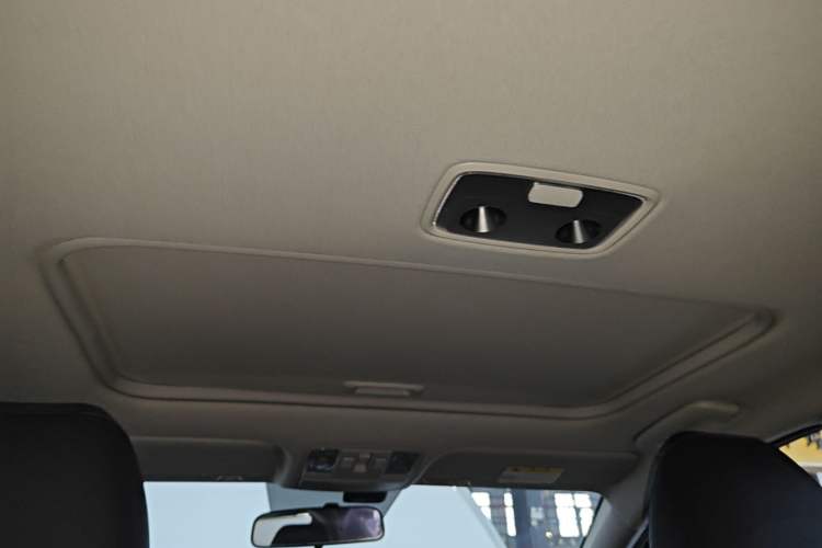 Used Kia K3 2021 Revised 1.5L CVT Fashion Edition Headliner