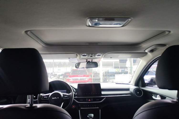Used Kia K3 2021 Revised 1.5L CVT Fashion Edition Headliner