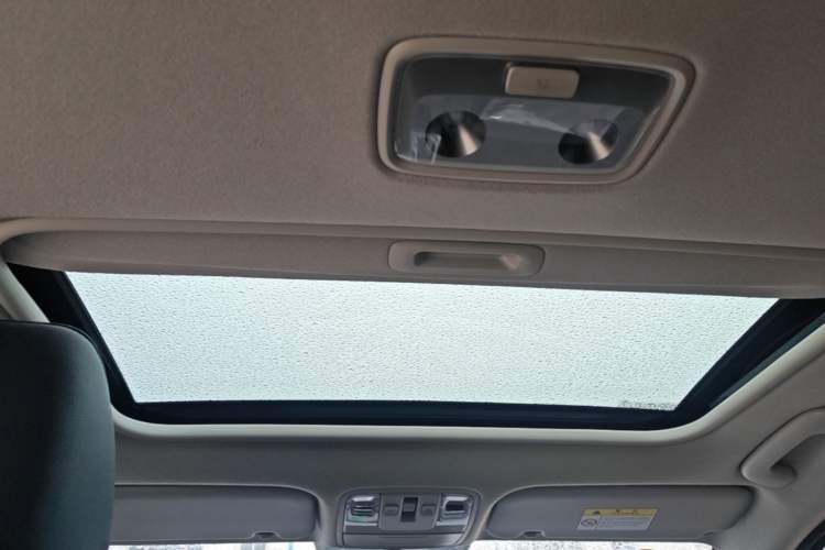 Used Kia K3 2021 Revised 1.5L CVT Fashion Edition Headliner