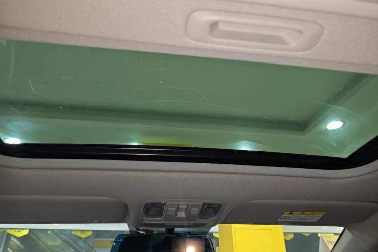 Used Kia K3 2021 Revised 1.5L CVT Fashion Edition Headliner