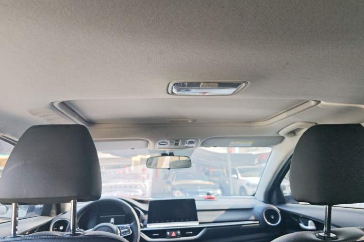 Used Kia K3 2021 Revised 1.5L CVT Fashion Edition Headliner