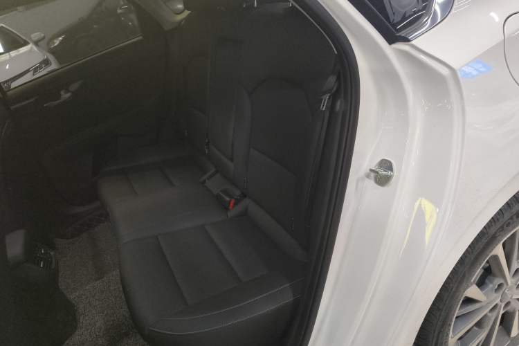 Used Kia K3 2021 Revised 1.5L CVT Fashion Edition Interior 1