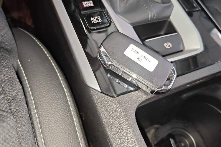 Used Kia K3 2021 Revised 1.5L CVT Fashion Edition Interior 1
