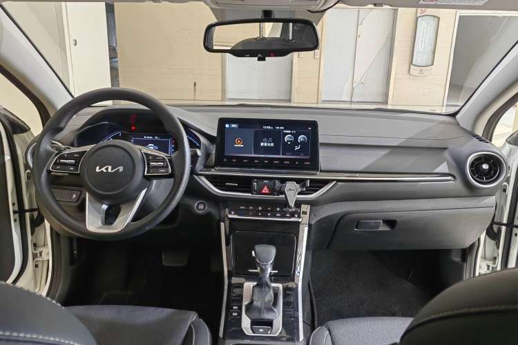 Used Kia K3 2021 Revised 1.5L CVT Fashion Edition Interior 1