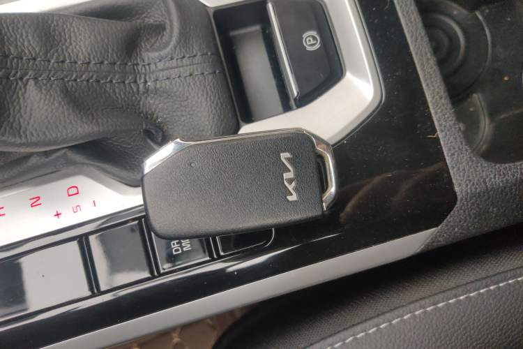 Used Kia K3 2021 Revised 1.5L CVT Fashion Edition Interior 1
