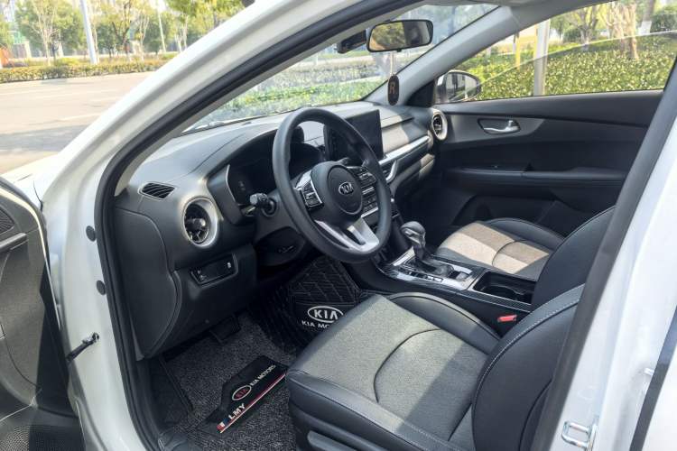Used Kia K3 2021 1.5L CVT Youth Edition Interior 1