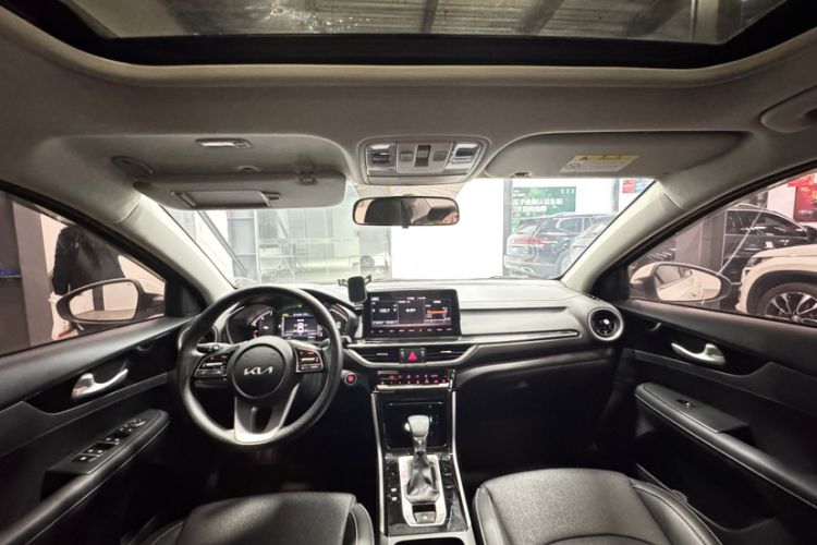 Used Kia K3 2021 Revised 1.5L CVT Fashion Edition Interior 1