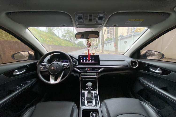 Used Kia K3 2021 1.5L CVT Fashion Edition Interior 1