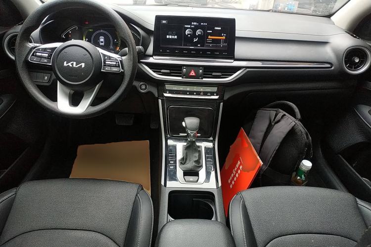 Used Kia K3 2021 Revised 1.5L CVT Fashion Edition Interior 2