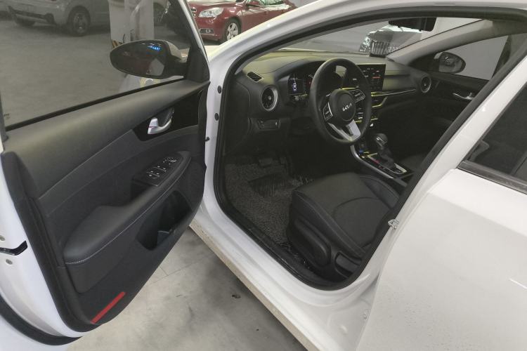 Used Kia K3 2021 Revised 1.5L CVT Fashion Edition Interior 2