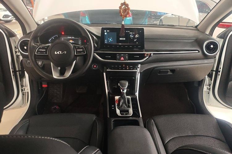 Used Kia K3 2021 Revised 1.5L CVT Fashion Edition Interior 2
