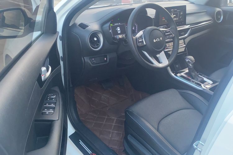 Used Kia K3 2021 Revised 1.5L CVT Fashion Edition Interior 2